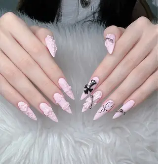 ネイル Lee Nailsのネイルデザイン