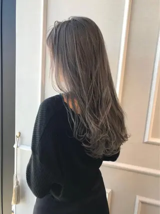 ロング 小濱 ありすのヘアスタイル