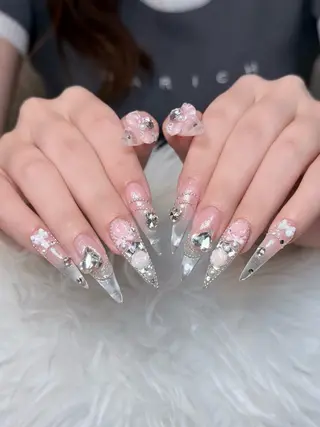 ネイル Julli NailStudioのネイルデザイン
