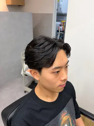 ショート パーマ メンズ メンズ特化・フェザー パーマ コウタロウのヘアスタイル