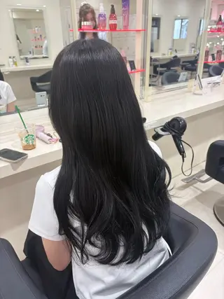 ロング カラー 野口 楓華のヘアスタイル