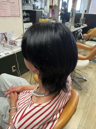 ショート カラー メンズ 徳留 もも花のヘアスタイル