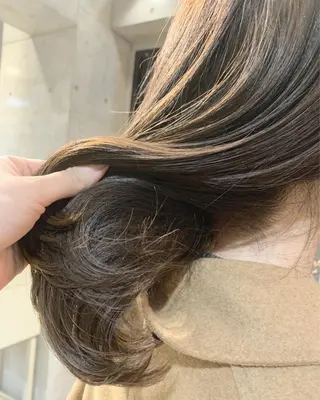 ロング カラー ヘアアレンジ kana .のヘアスタイル