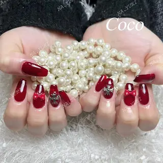ネイル 🦋 Queenieのネイルデザイン