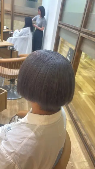 カラー CINQ ゆりんのヘアスタイル