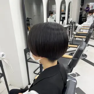 ショート カラー パーマ ヘアアレンジ メンズ キッズ ネイル マツエク・マツパ アイブロウ mona/ ストレートスタイル✨のヘアスタイル