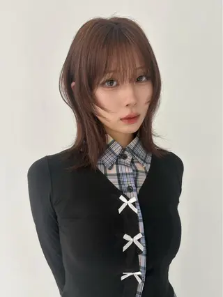 ミディアム レイヤーカット 特化美容師のヘアスタイル
