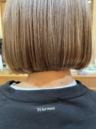 ミディアム カラー 渋谷 留菜のヘアスタイル