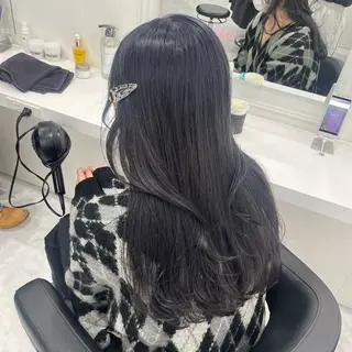 ロング カラー ラベンダー💜 グレージュ🩶のヘアスタイル