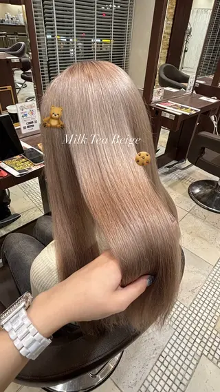 ロング ブロンド/ピンク/ IBUKI🍒のヘアスタイル
