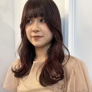 セミロング AKIHO 暖色カラーのヘアスタイル