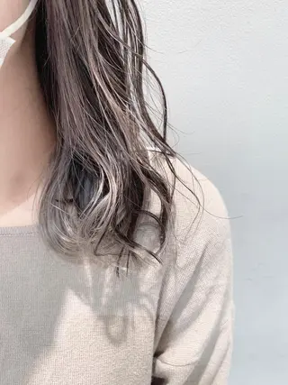 ミディアム カラー 🦖鶴岡 香純🦖のヘアスタイル