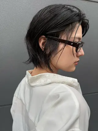 ショート レイヤーカット\ウル フ　chinatsuのヘアスタイル