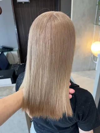 ミディアム カラー 天神暖色カラー レイヤー・髪質改善のヘアスタイル