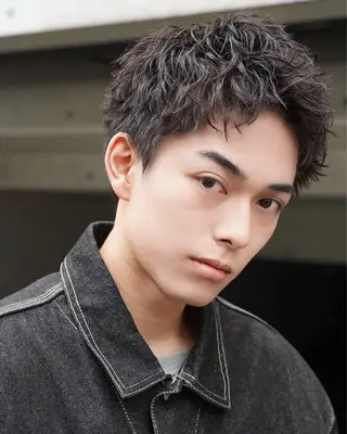 パーマ メンズ 白井 世那のヘアスタイル