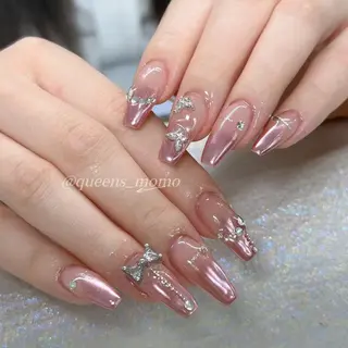 ネイル Queens 榊 まおのネイルデザイン