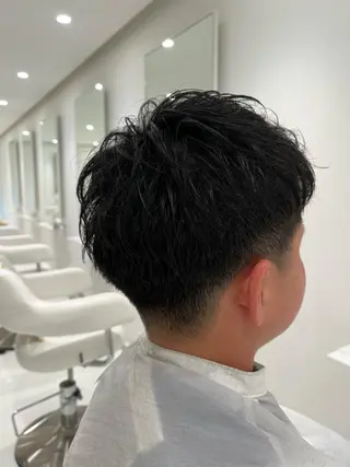 メンズ ✨フェザーパーマ✨ スパイキー✨星野拓磨のヘアスタイル