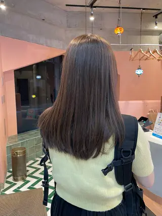 セミロング カラー 🫧 momokaのヘアスタイル