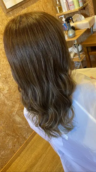 セミロング カラー JowA✂︎ 目片夏実のヘアスタイル