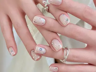 ミディアム Atelier nail salonのネイルデザイン