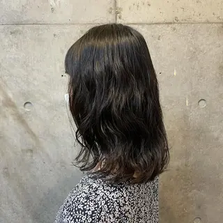 ミディアム パーマ 前髪似合わせ | yukaのヘアスタイル