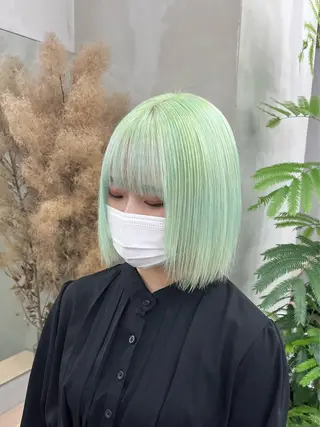 ミディアム カラー イツク ⚡️ ルーツ/ハイトーンのヘアスタイル