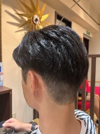 メンズ 三嶋 陽友のヘアスタイル