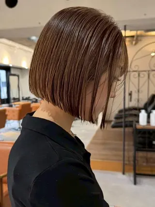ショート カラー ｉｌｉ 大阪のヘアスタイル