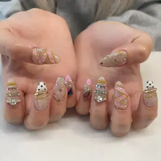 ネイル 💎🐰 saki. m 🐰💎のネイルデザイン