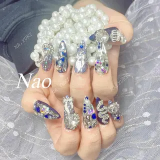 ネイル 🦋 Queenieのネイルデザイン