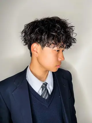 ショート カラー パーマ メンズ 🔥メンズ極🔥韓国 シャドウ/波巻き柿崎のヘアスタイル