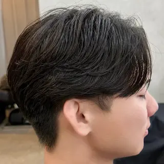 メンズ ニュアンスパーマ🌀 毛流れ🩶イザベラのヘアスタイル