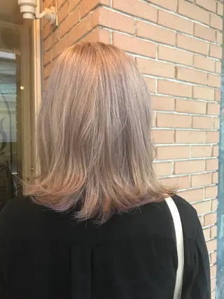 ミディアム カラー パーマ ヘアアレンジ メンズ キッズ ネイル マツエク・マツパ サロンドミルク 渋谷高比良のヘアスタイル