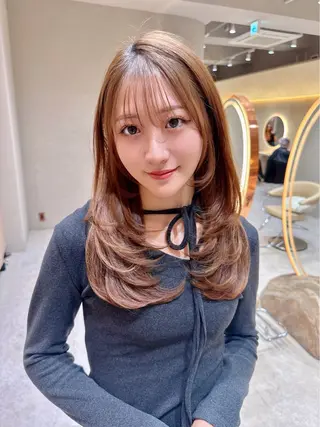 セミロング カラー 美髪縮毛矯正✨🫧 レイヤー川村利幸のヘアスタイル