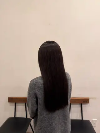 カラー 鈴木 琴葉のヘアスタイル