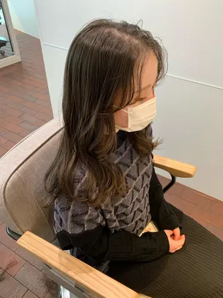 セミロング 片岡 由依のヘアスタイル