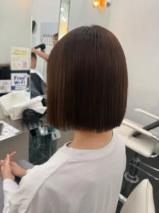 ショート 透明感カラー💎 岩崎美優のヘアスタイル