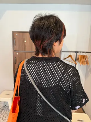 ショート カラー 山嵜 かなのヘアスタイル
