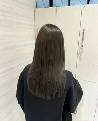 ロング カラー GRANDEUR natsukiのヘアスタイル