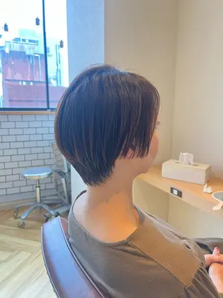 ショート 小林 萌生のヘアスタイル