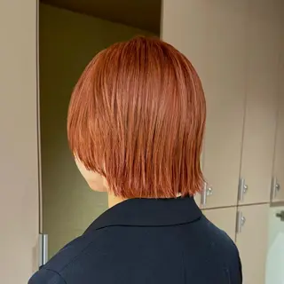 ショート カラー Akari暖色カラー /レイヤーカットのヘアスタイル