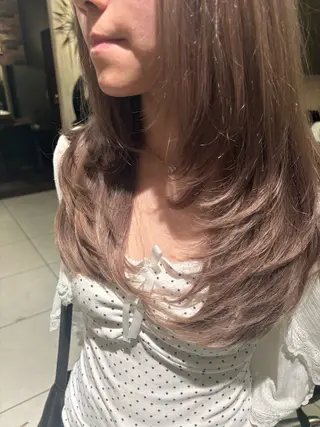 ロング 松井 悠希のヘアスタイル