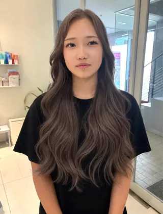 ロング カラー 浅野 匠のヘアスタイル