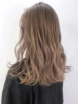 セミロング カラー ヘアアレンジ パーマ ITbyALBUM 中野店のヘアスタイル