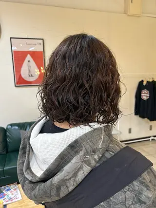 ミディアム パーマ スズキ ユウナのヘアスタイル