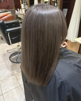 ロング カラー 水川 七海のヘアスタイル
