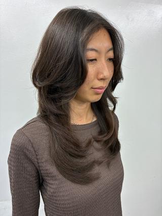 ロング ワンホンレイヤー エクステづまのヘアスタイル
