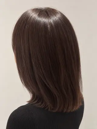 ミディアム 半田 百香のヘアスタイル