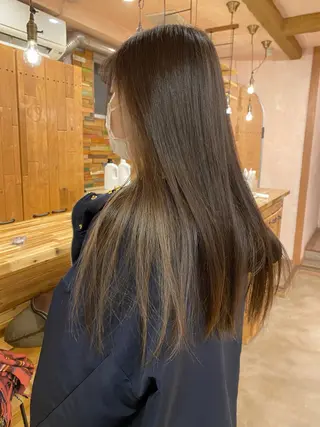 ロング MORISHITA HARUKAのヘアスタイル