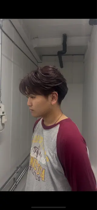 ミディアム カラー メンズ ユーリ カットモデル募集中のヘアスタイル